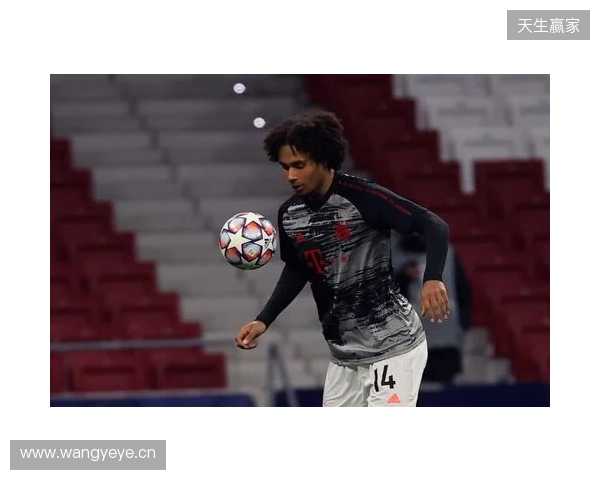 齐尔克泽晒在家看直播照片：我的天哪！！多古太牛了！