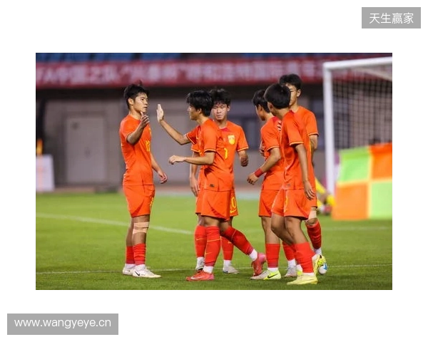 半场-U16中国男足1-1塔吉克斯坦男足U16 袁博涵造点并操刀命中